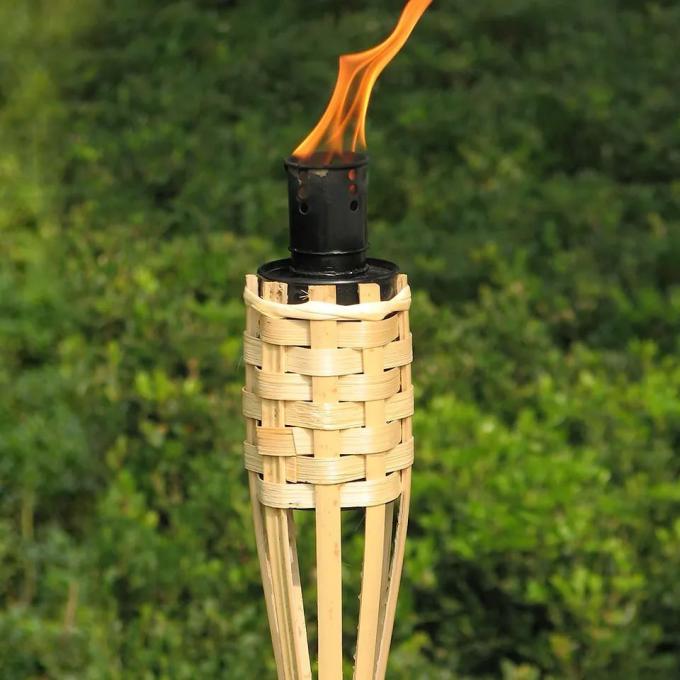 Taman Cahaya bambu obor dengan Black Metal Wick Holder untuk Dekorasi Outdoor.Wholesale murah bambu alami tiki obor 0