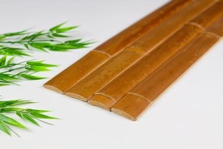 Tiang Bambu Setengah Alami Biodegradable Ukuran Bilah Bambu Disesuaikan Untuk Dekorasi