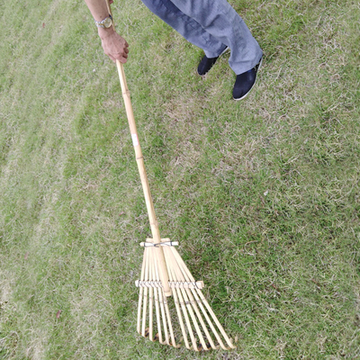 Ringan Bambu Gress Rake Taman Rumput Cepat Merakit Daun Rake 32cm