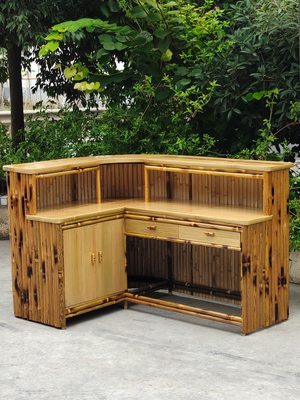 Commercial Outdoor Bambu Tiki Bar Kit Dengan Atap Dan Rak Botol Minum, Bangku Bambu Dengan Dukungan Belakang