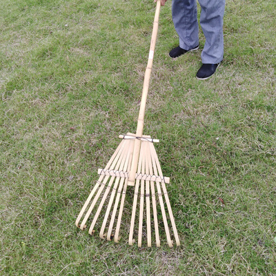 12 Tine 140cm Bamboo Rake Buatan Tangan Untuk Pool Leaf Garden Lawn Rake